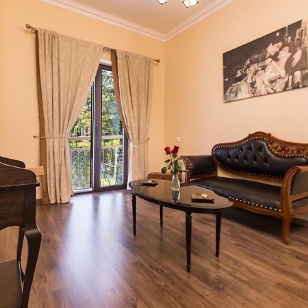 Theatro Hotel Odysseon Kalampaka Rum bild
